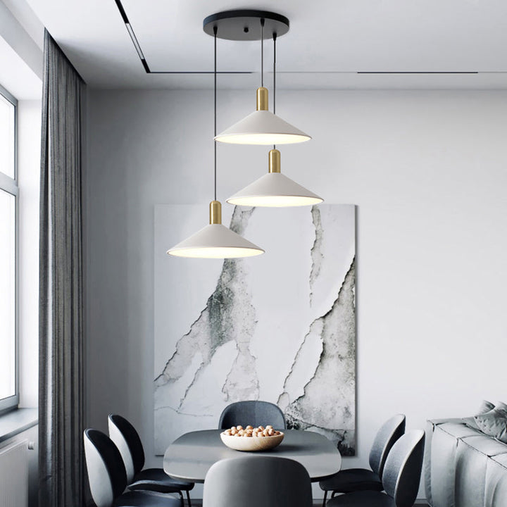 Skanto | Enkel Moderne Kegleformet LED Pendellampe