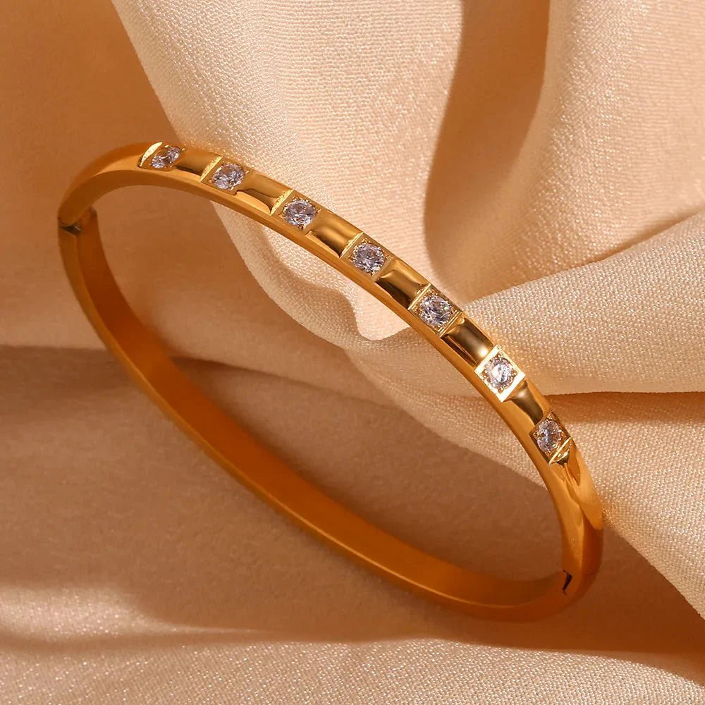Skanto | Diamantaksetert Gull Armring