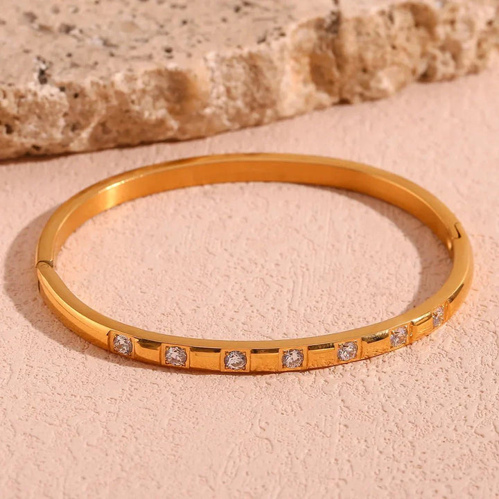 Skanto | Diamantaksetert Gull Armring
