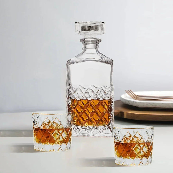 Diamond Cut Clear Glass Decanter og DOF Set Holdbar Oppvaskmaskinvennlig | Skanto