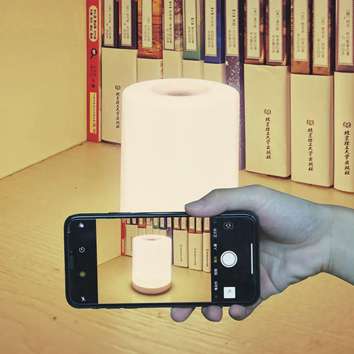 Skanto | Dimbar LED Bordlampe med USB-port - GlowEase