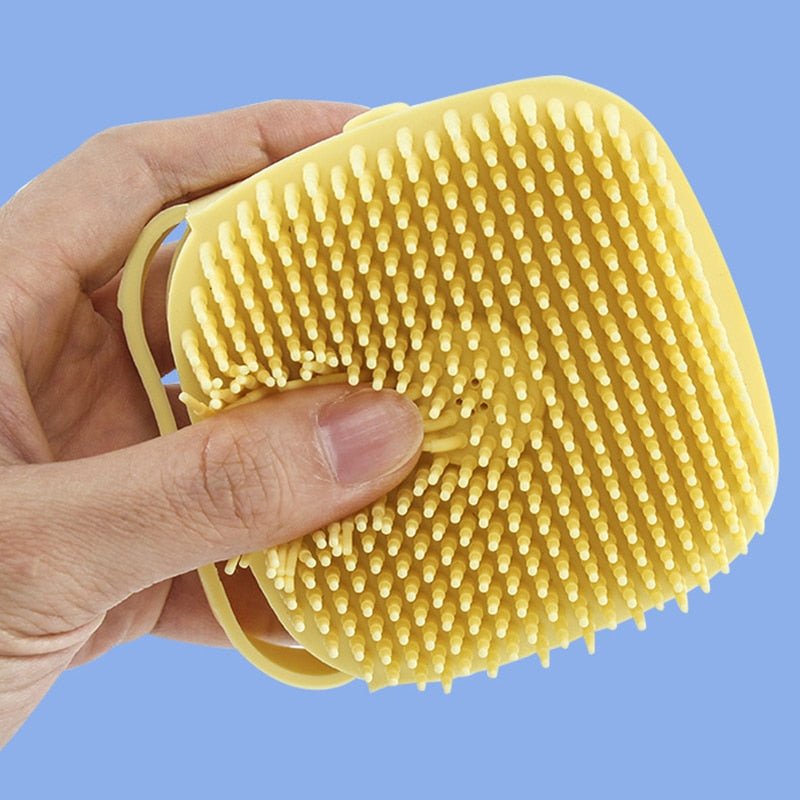 Skanto | DOGEASE – Pussebørste med integrert sjampo-dispenser og massasje-funksjon