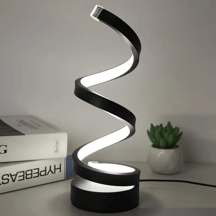 Skanto | Moderne lett spiral med en elegant karakter