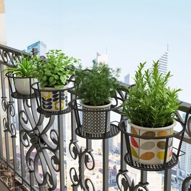 Skanto | Forvandle balkongen din - Hengende planter - Botanisk flukt