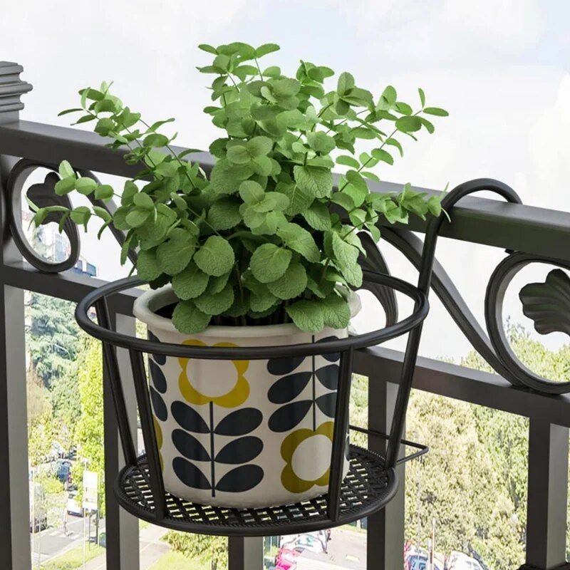 Skanto | Forvandle balkongen din - Hengende planter - Botanisk flukt