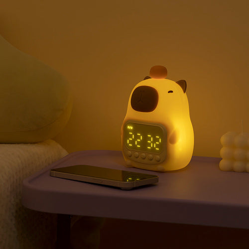 Søt Capybara Nattlys LED – Barnevekkerklokke & Nattlampe for Soverom | Skanto