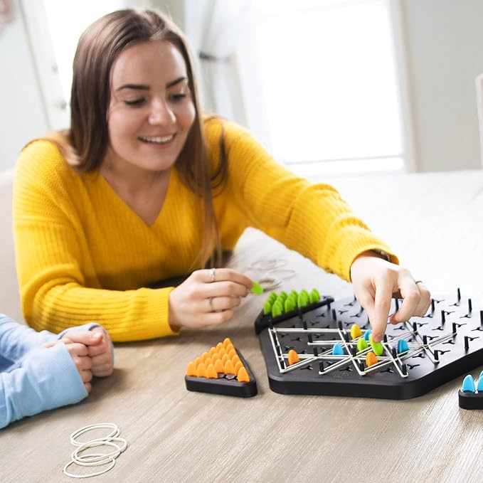 Kjede Triangel Sjakk Sett | En hjerne-kickstartende aktivitet for alle aldersgrupper | Skanto