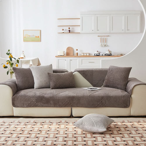 Skanto | PlushGrip – Non-slip plush sofa cover