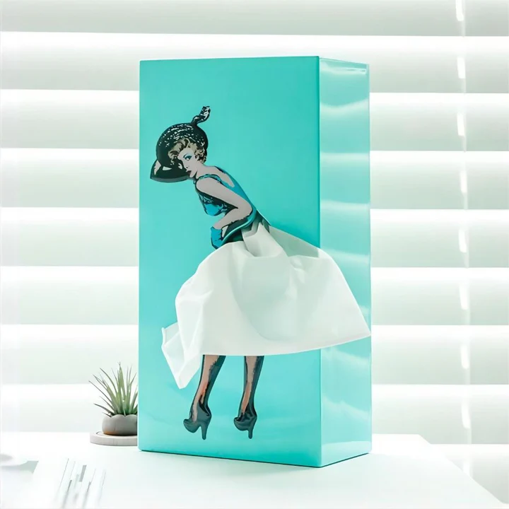 Skanto | Flying Skirt Tissue Box