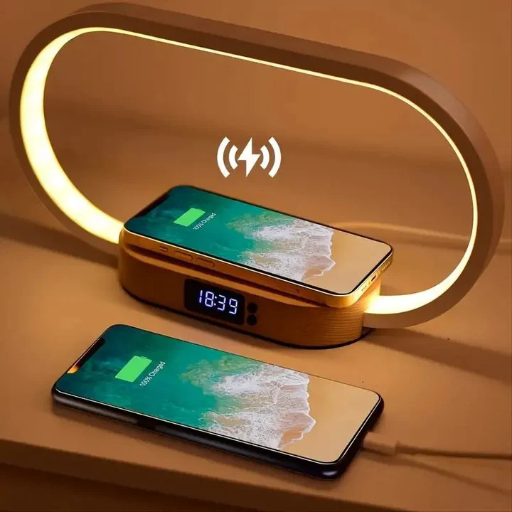 Skanto | Integrert lampe med trådløs ladestasjon