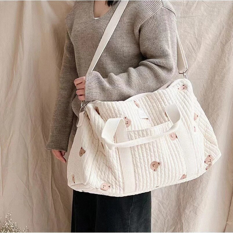 Careline Luksus Graviditet Bag med Romslig Hovedrom og Myk Finish | Skanto