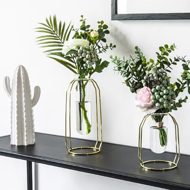 Elegant base for stylish flower arrangements Skanto