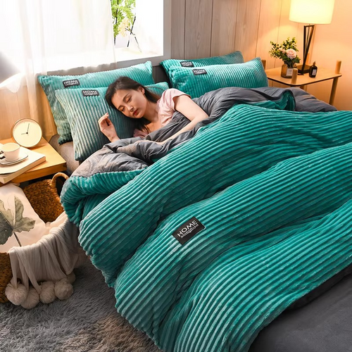 Skanto | Fløyelsfleece Teleskopdeksel for Ultimate Comfort – Myk, Varm, og Koselig Sengetøy Løsning