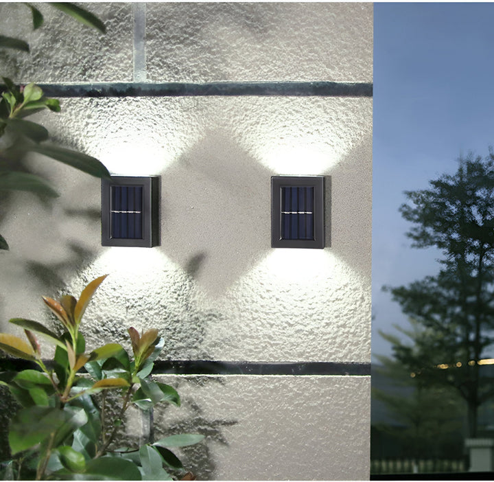 Skanto | Sollys Utendørs Lampe LED IP65 Vanntett Svart
