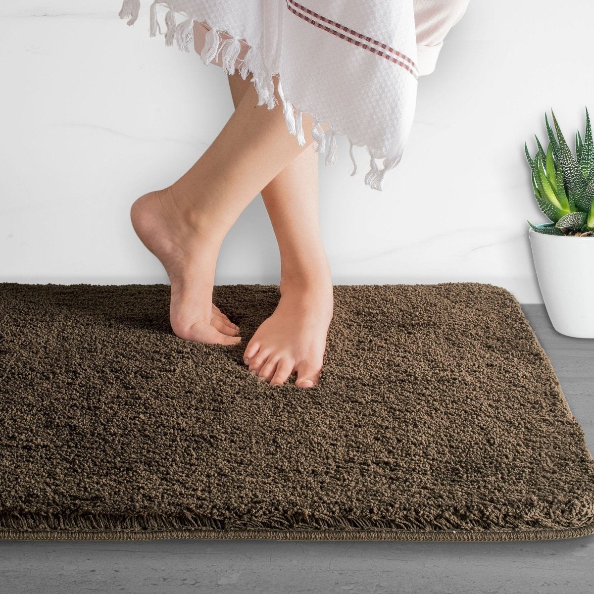 Norvo | Luxura UltraSoft Bade matte | Super-absorberende mikrofiber baderomsmatte med sklisikker bakside