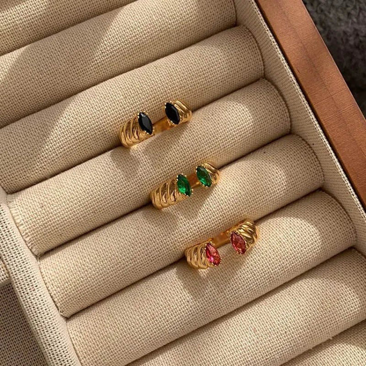Skanto | Dual Diamond Wrapped Rings