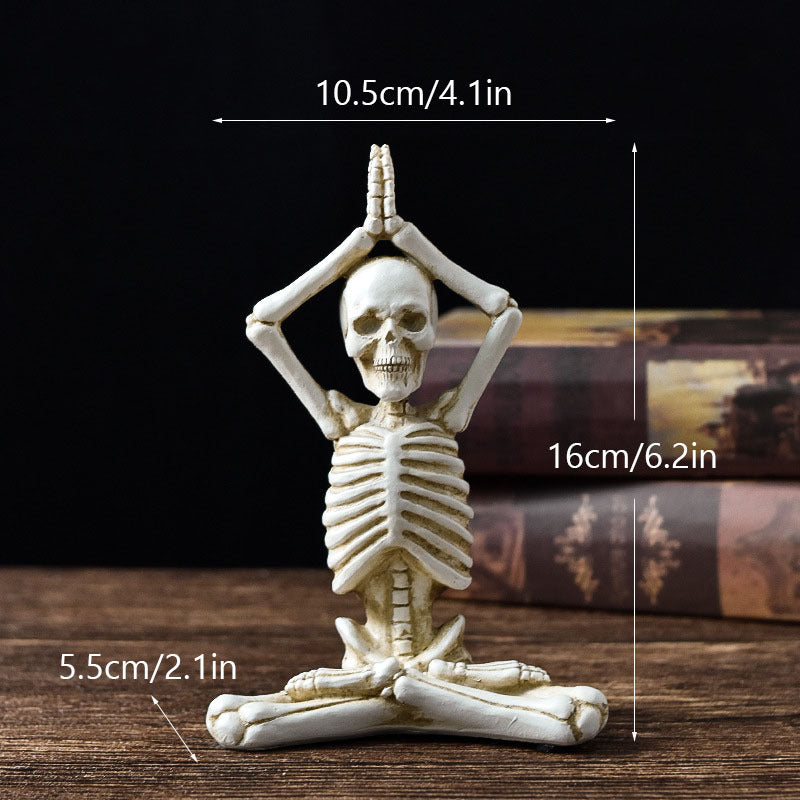 Skanto | Halloween Figurfigur – Harpiks Ornament i Vintage Hvit eller Svart