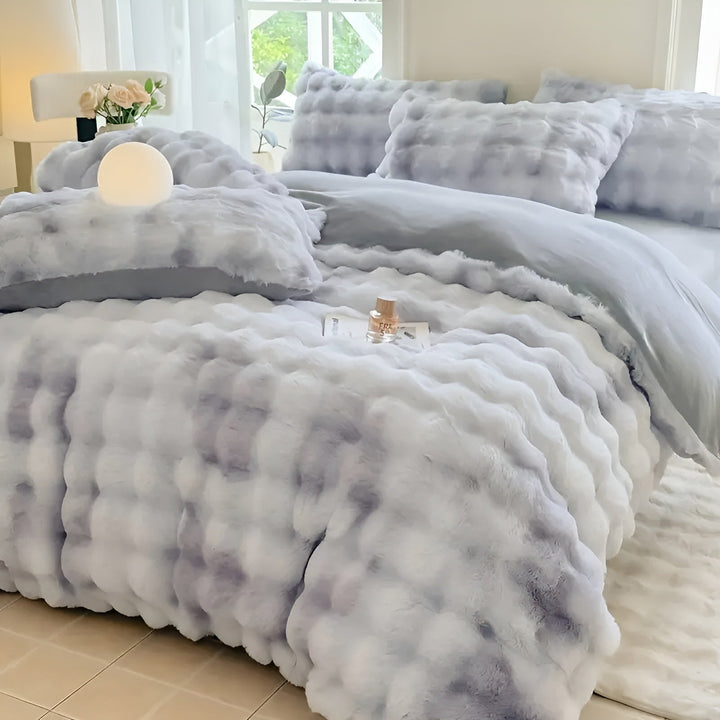 Koselig sengetøysett i plysj – varmt og mykt for høst og vinter | ReversiSkantoe-design laget av kaninpels og melkefløyel