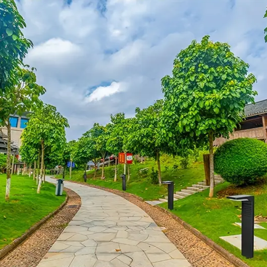 Skanto | Solar Garden Light – Elegant & Miljøvennlig Utendørsbelysning