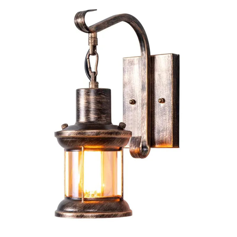 Skanto | Vegglampe med vintage glasskjermdesign