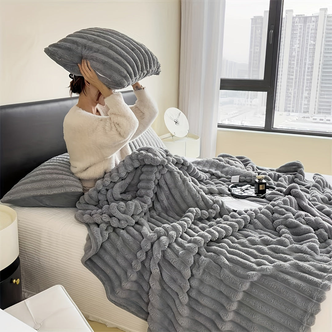LuxeFleece – Elegant fransk stil teppe for Comfort Skanto