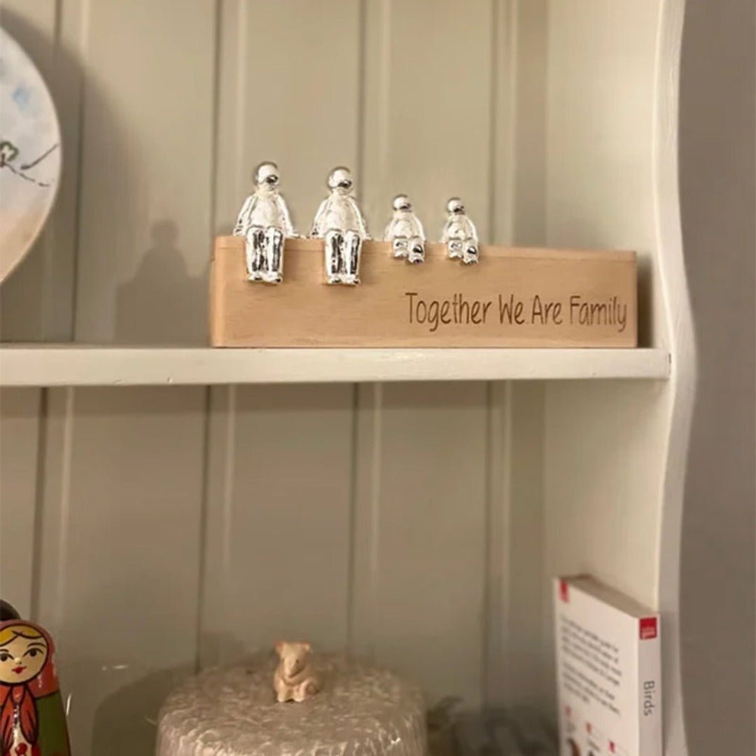 Skanto | Skulptur av den Evige Familien | Symbolikk av Kjærlighet og Bånd