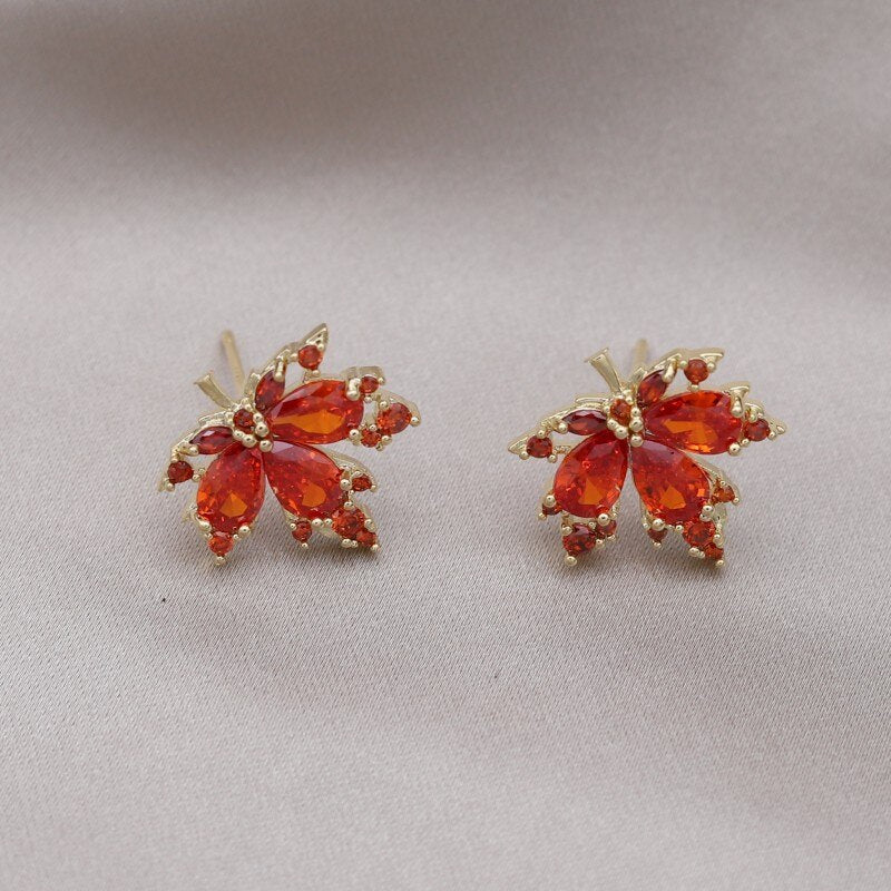 Skanto | Maple Leaf Charm Elegant Halskjede