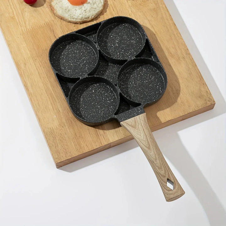Skanto | ChefVerra Non-Stick Omelettpanne | 4-hulls stekepanne for egg, pannekaker og burgere