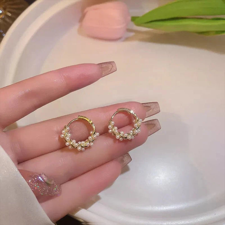 Skanto | Elegant Perle Hoop Øredobber