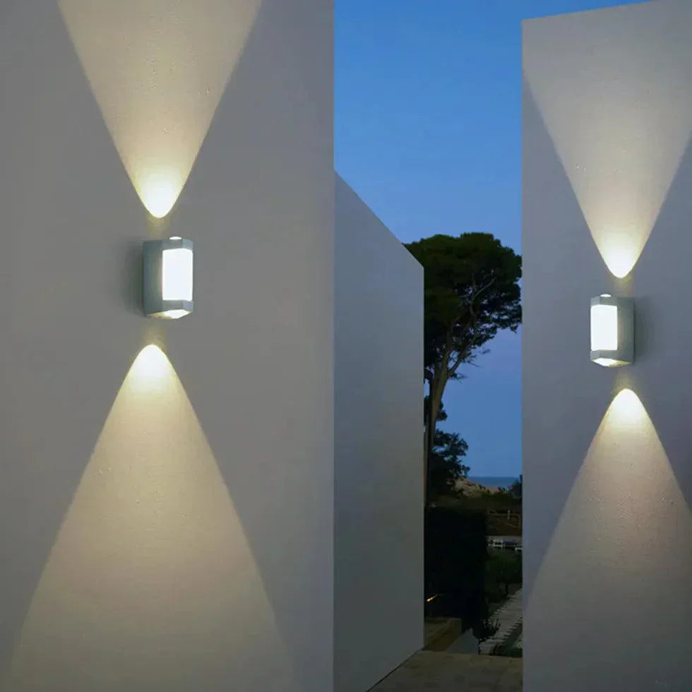 Skanto | Utendørs Vegglykt Vanntett Metall LED Lampe
