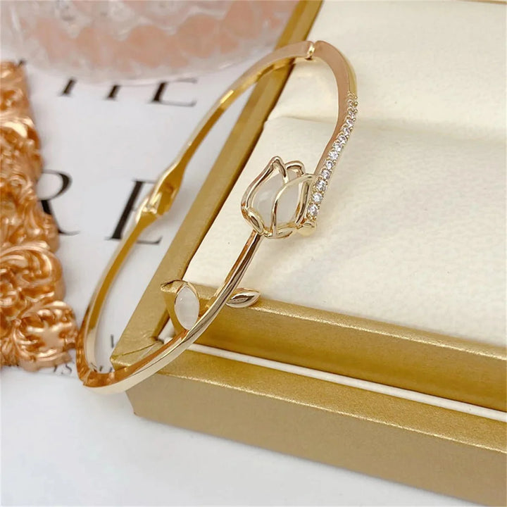 Skanto | Elegant Tulip Opal Diamond Accented Bracelet