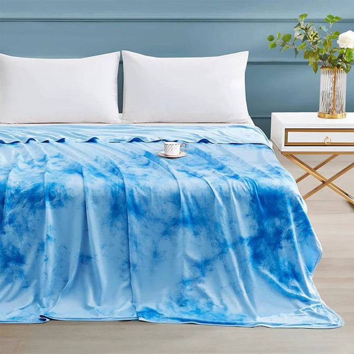 Tie-Dye Kjøleteppe – Q-Max > 0.5, Dobbeltsidig & Stilfull Farge Blå | Skanto