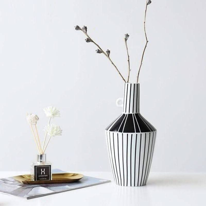 Skanto | KAZURI – Elegant keramikk vase for en moderne stemning