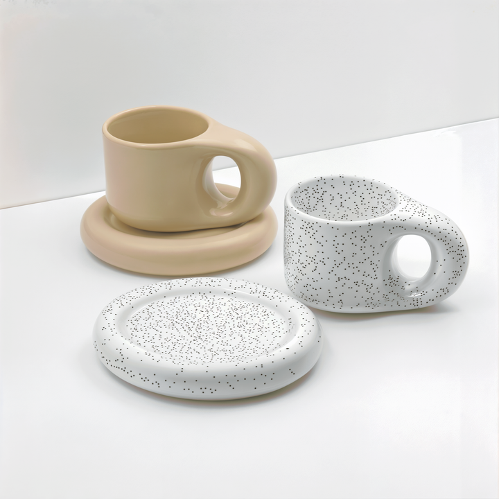 Tidlløs Eleganse - Minimalistisk Porselenskopp og Tallerken Sett Skanto