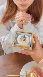 Skanto | Surprise Flip Ring Treasure Box
