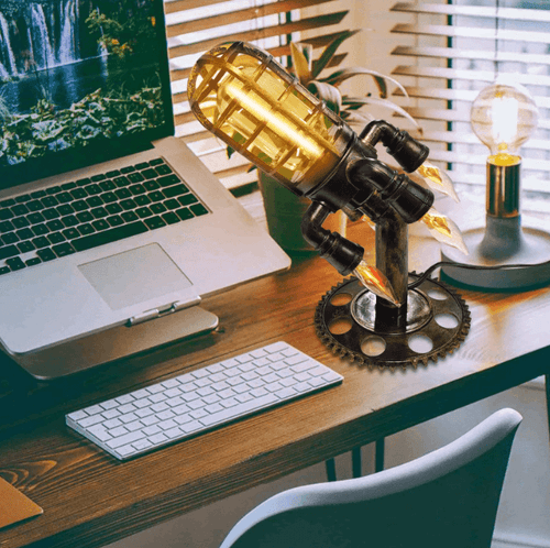 Skanto | VINTAGE STEAMPUNK ROCKLAMPE