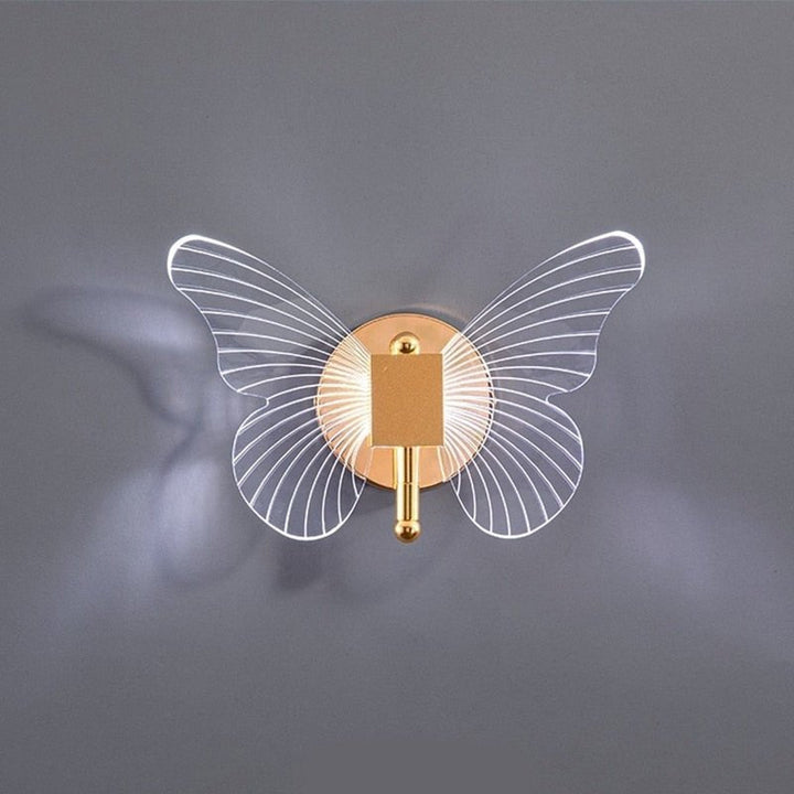 Skanto | Vegglampe LED med sommerfugleffekt i subtil stil