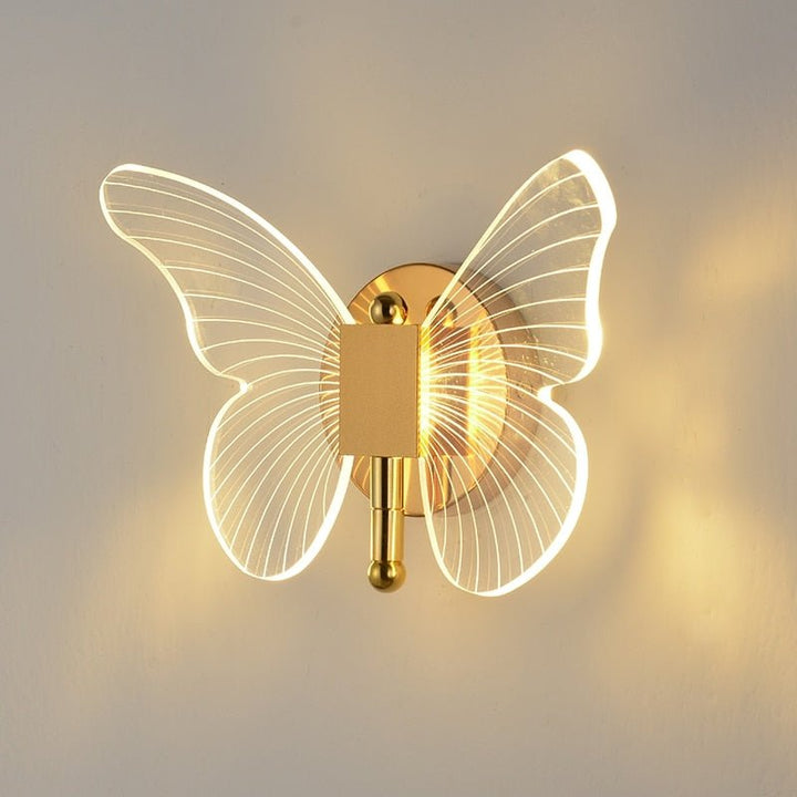 Skanto | Vegglampe LED med sommerfugleffekt i subtil stil