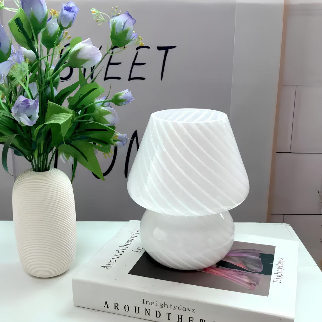 Skanto | Verra Munnblåst Glasslampe