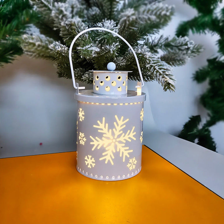 Skanto | Elektronisk Julelys med Blafrende LED Lys – Dekorativ Jern Lysestake for Innendørs