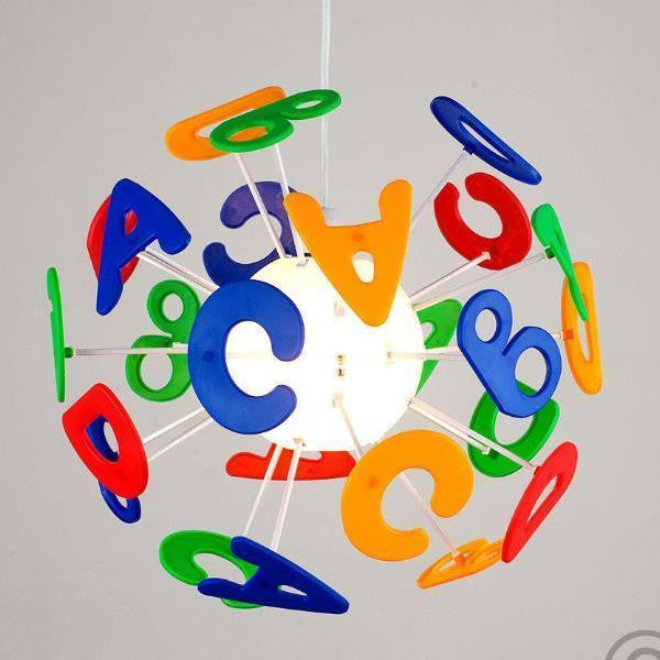 Fargerik barnealfabet taklampe