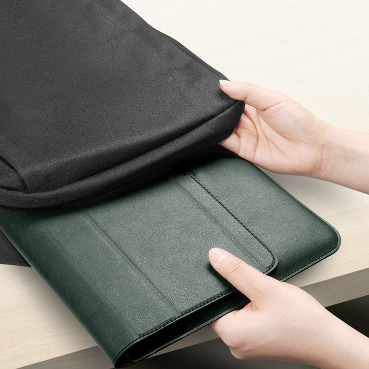 Skanto | FlexiGuard – Slank Vanntett Laptop Sleeve med Støtbeskyttelse & Stativ