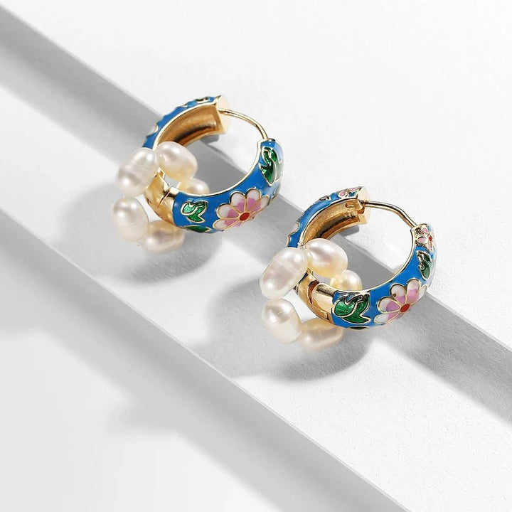 Skanto | Floral Elegance Perle Emalje Hoops Øredobber