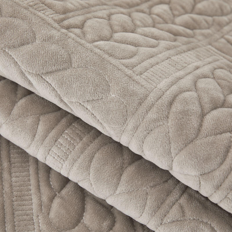 Varm Crystal Velvet Hvete Broderi Antiskli Sofa Dekke | Skanto