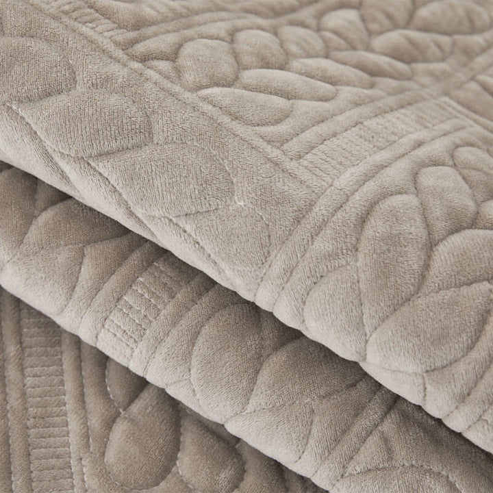 Varm Crystal Velvet Hvete Broderi Antiskli Sofa Dekke | Skanto