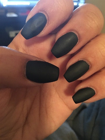 Midnight Matte Black Neglelakk | Skanto