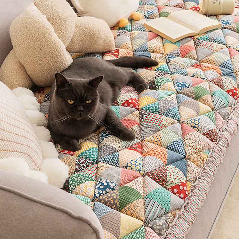 Skanto | GardenGuard – Elegant Sofadekke med Antisklibakside for Stil & Komfort