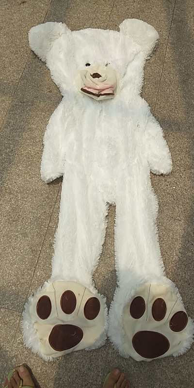 Skanto | Gigantisk Plush Teddy Bear – HugHero