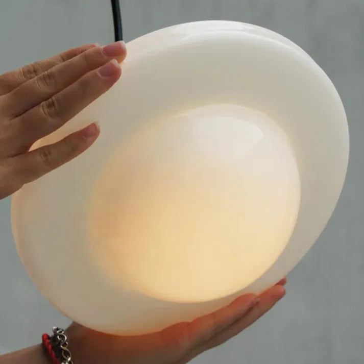 Vintage Geometrisk Hengelampe laget av Matt Glass – Retro Pendellampe for Spisestue | Skanto