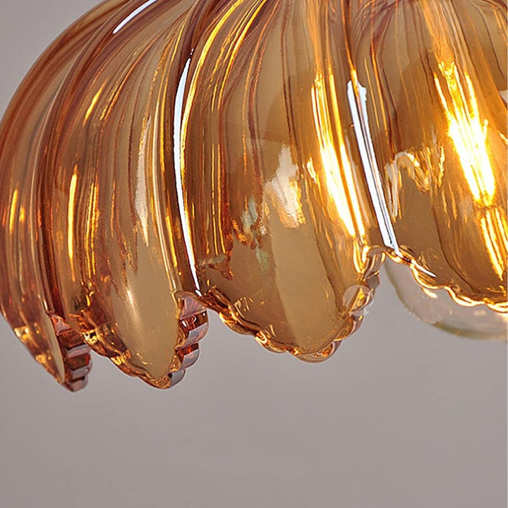 Skanto | Glass lampe som glitrer med detaljer!